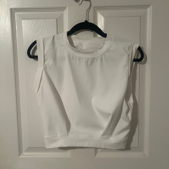 HALARA White Cropped Sleeveless Crewneck Tank - Picture 5 of 7